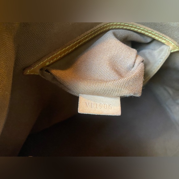 Louis Vuitton Alma Mm Bag - Picture 11 of 13